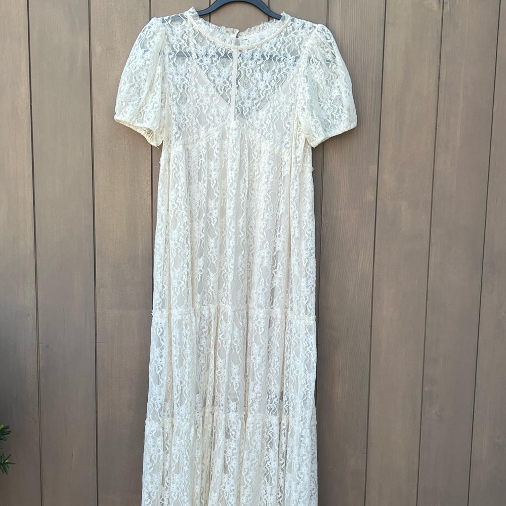 In Bloom - LACE MAXI DRESS
